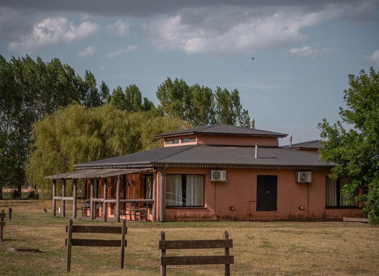 Pampas Del Sur Hotel Y Spa De Campo Canuelas Luaran gambar