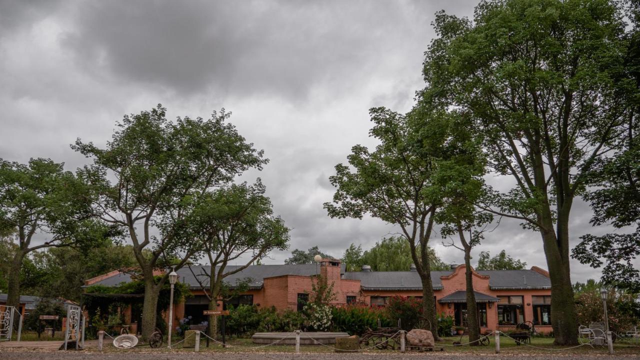 Pampas Del Sur Hotel Y Spa De Campo Canuelas Luaran gambar