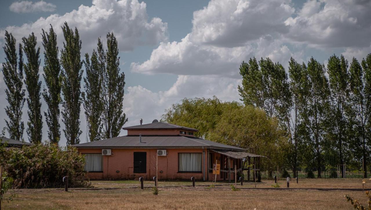 Pampas Del Sur Hotel Y Spa De Campo Canuelas Luaran gambar