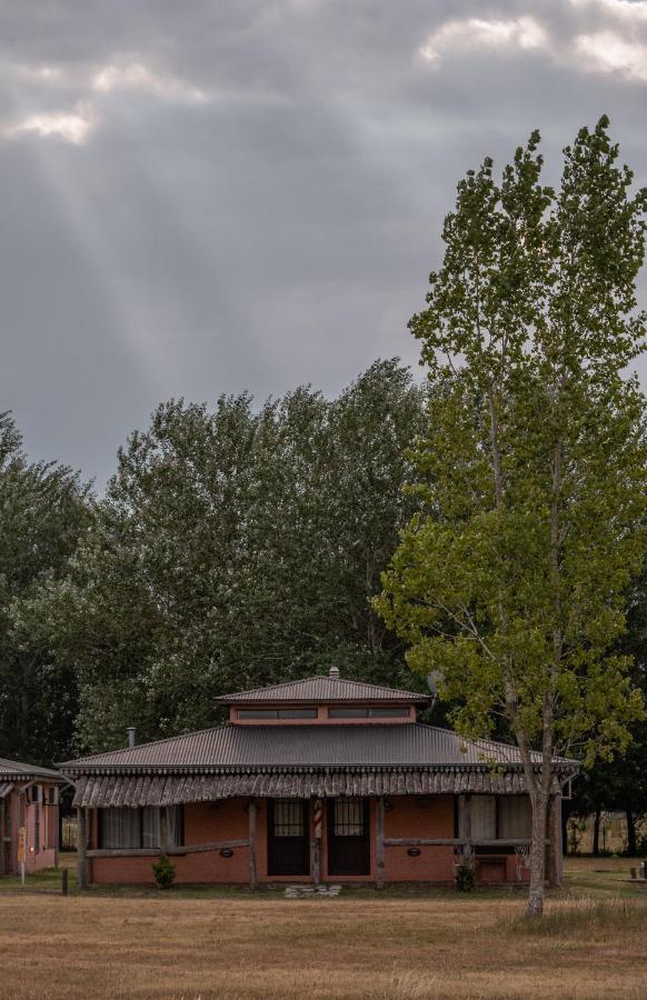 Pampas Del Sur Hotel Y Spa De Campo Canuelas Luaran gambar